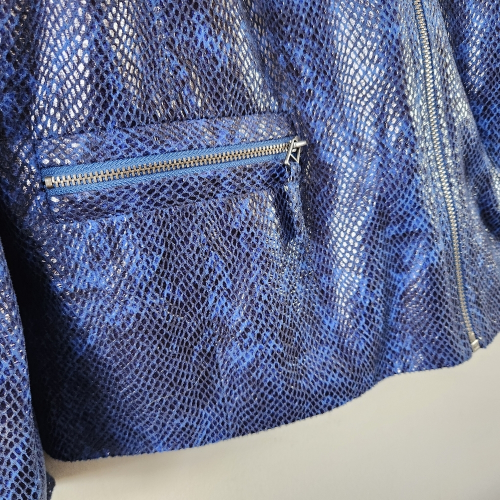 JM Collection Shiny Blue Faux Snake Skin 90s Jacket sz 16 - Picture 2 of 7